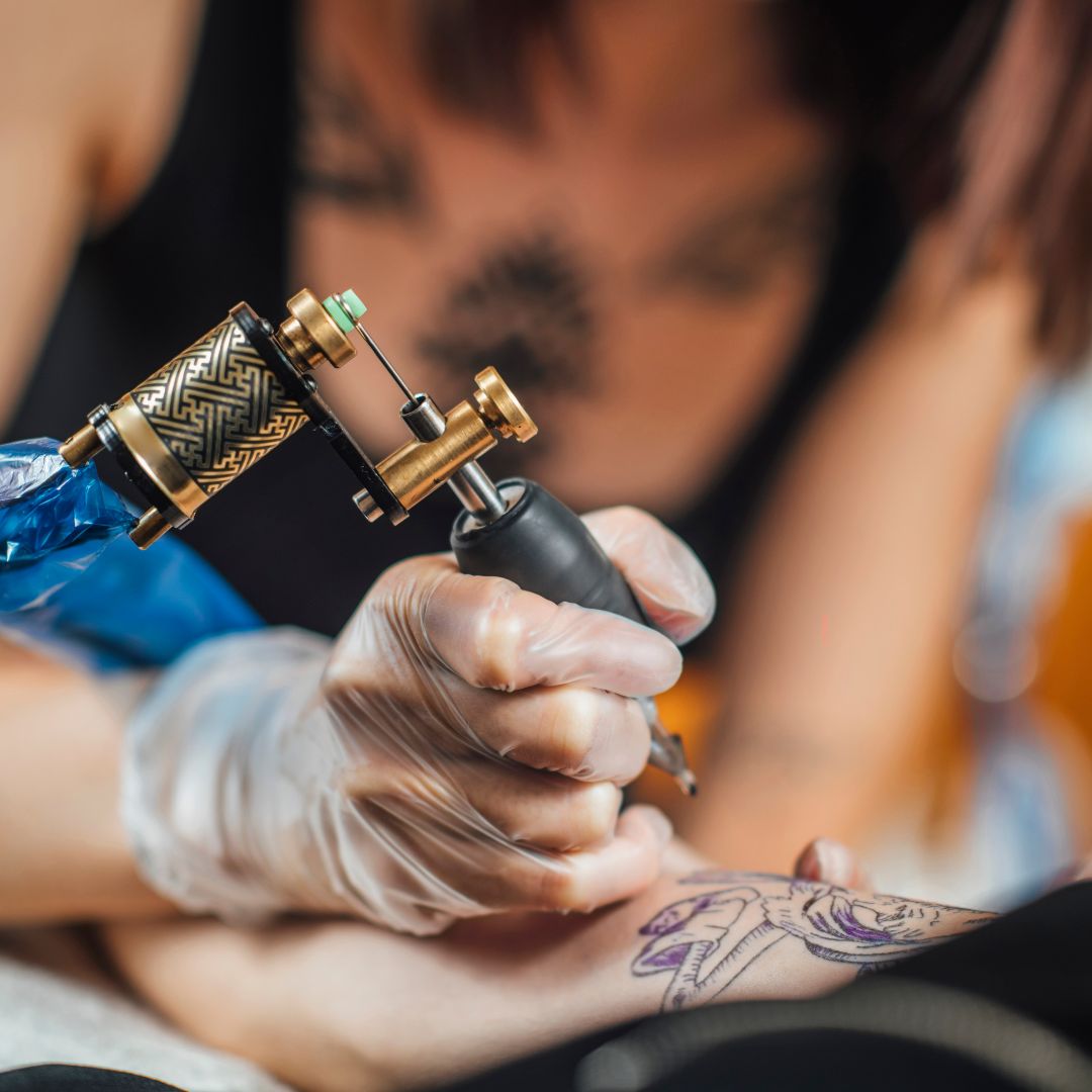 APRILE | Corso di aggiornamento professionale per Operatore di tatuaggio e piercing